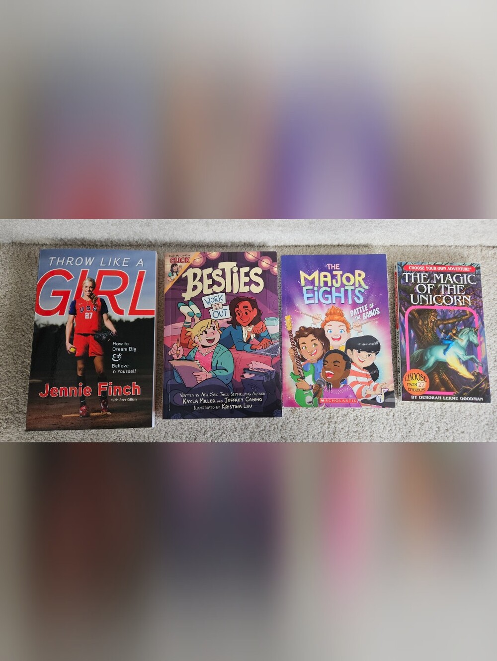 4 Pack Random Books - Picture 3 of 8